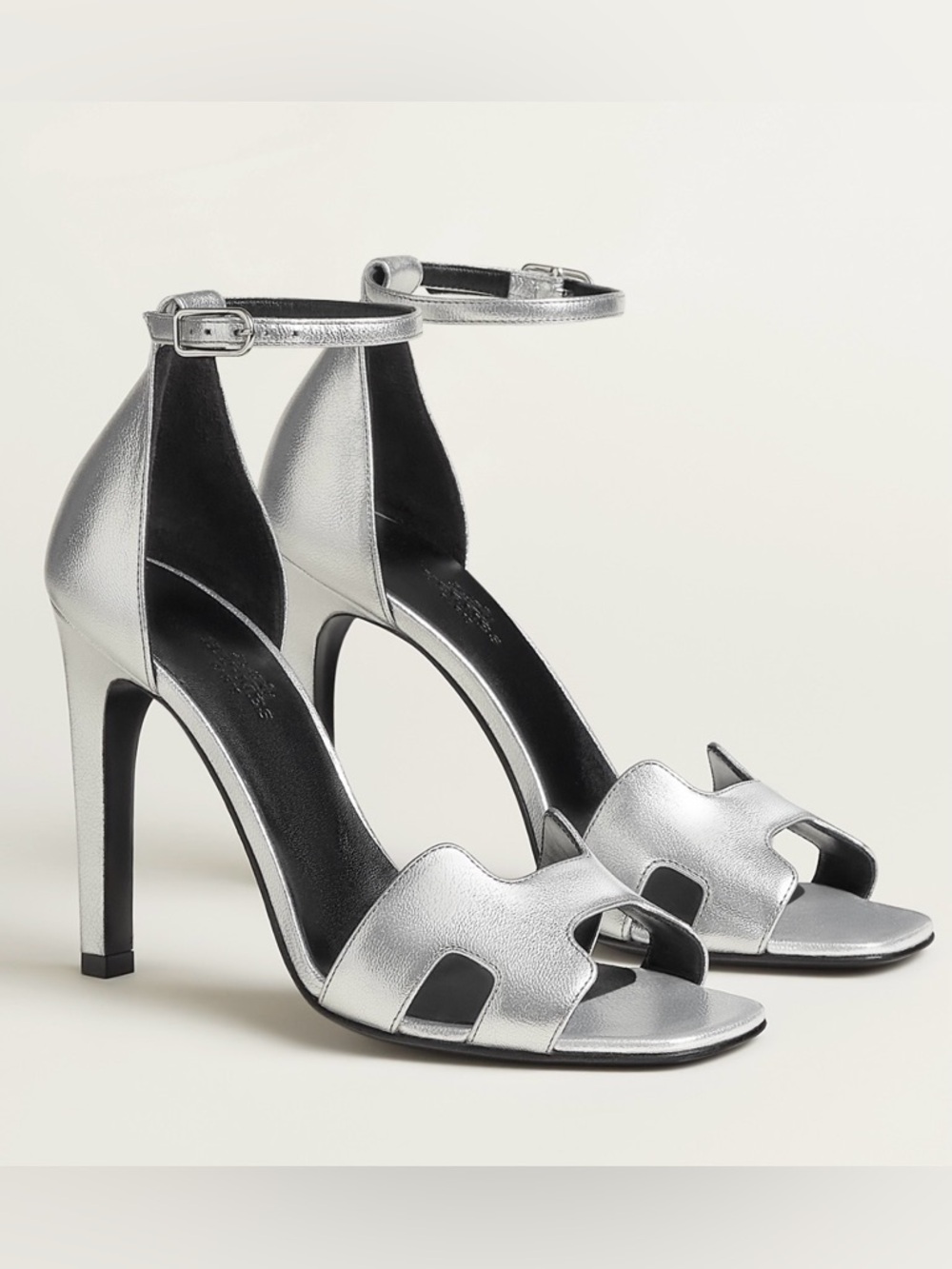 $1.3K HERMES JOY 105 SILVER CALFSKIN LEATHER ANKLE STRAP HEELS SANDALS SIZE 37